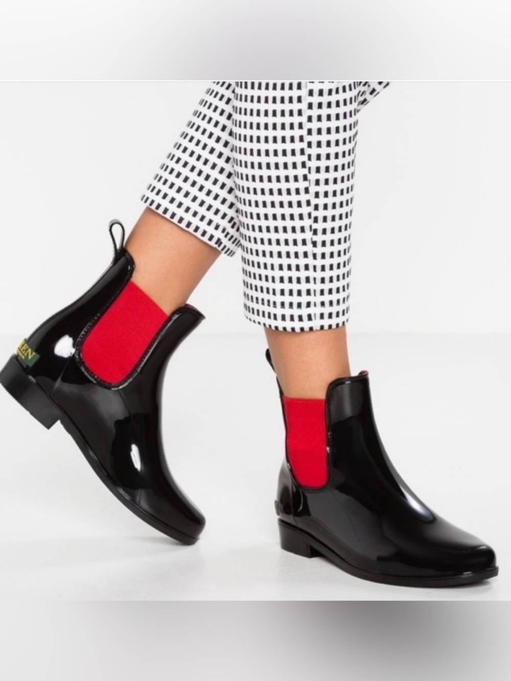 Lauren Ralph Lauren Black Patent Chelsea Rain Boots w/Red Elastic Panels | Sz 6B